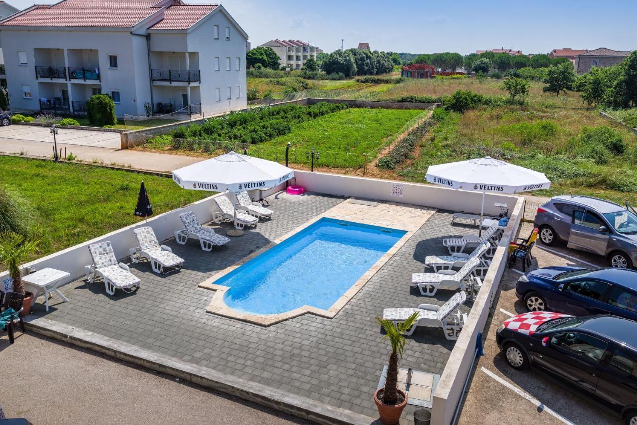 Apartments Bozana Затон Екстериор снимка