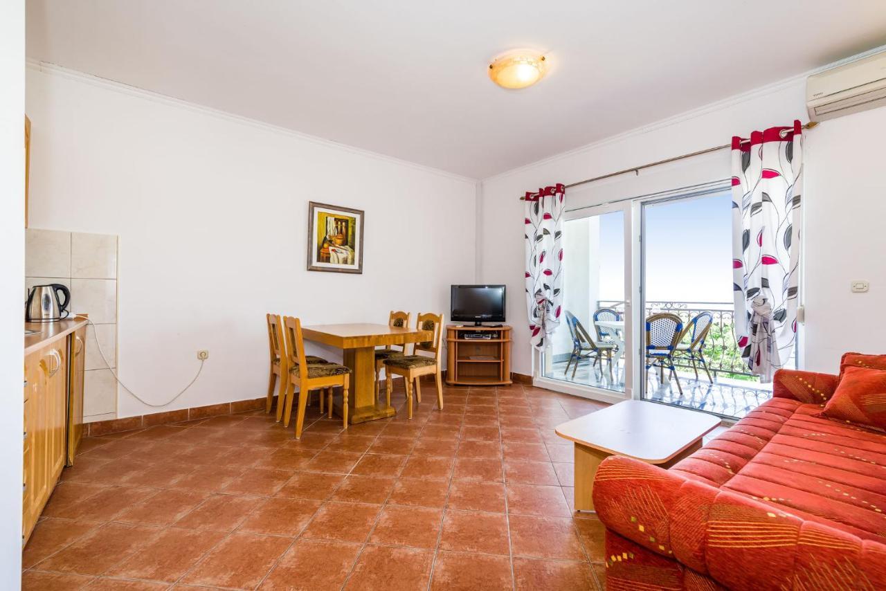 Apartments Bozana Затон Екстериор снимка