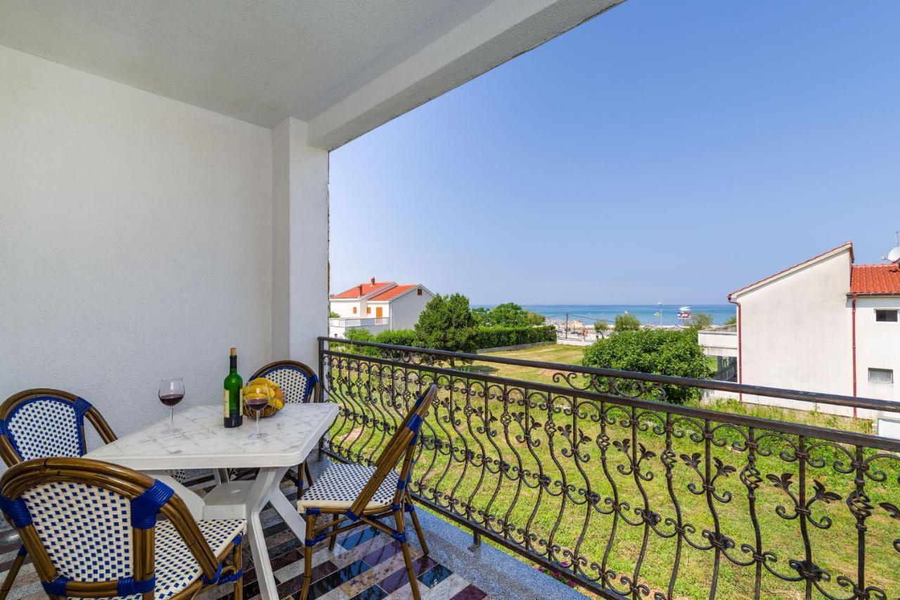 Apartments Bozana Затон Екстериор снимка